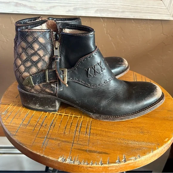 Freebird Black and Brown Quilted Ankle Boots - Picture 4 of 4